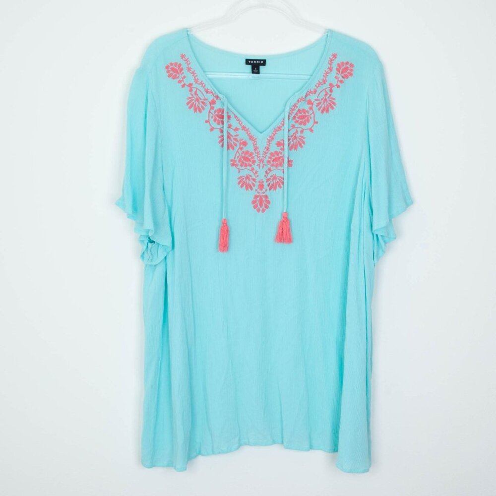 Torrid Womens Embroidered Gauze Tunic Top Size 4‎ Tassels Boho Beach Vacation